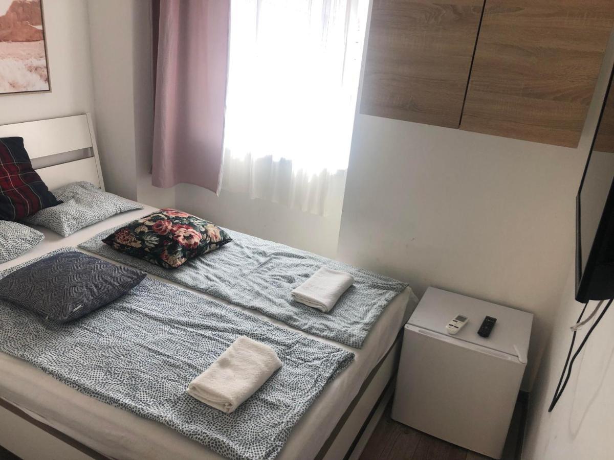 Bella Fiore Mini Rooms 3 Budapesta Exterior foto